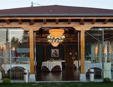 Hotel De Ferias Medina del Campo
